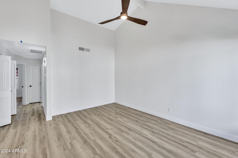 1116 E Kaler Dr, Phoenix, AZ 85020