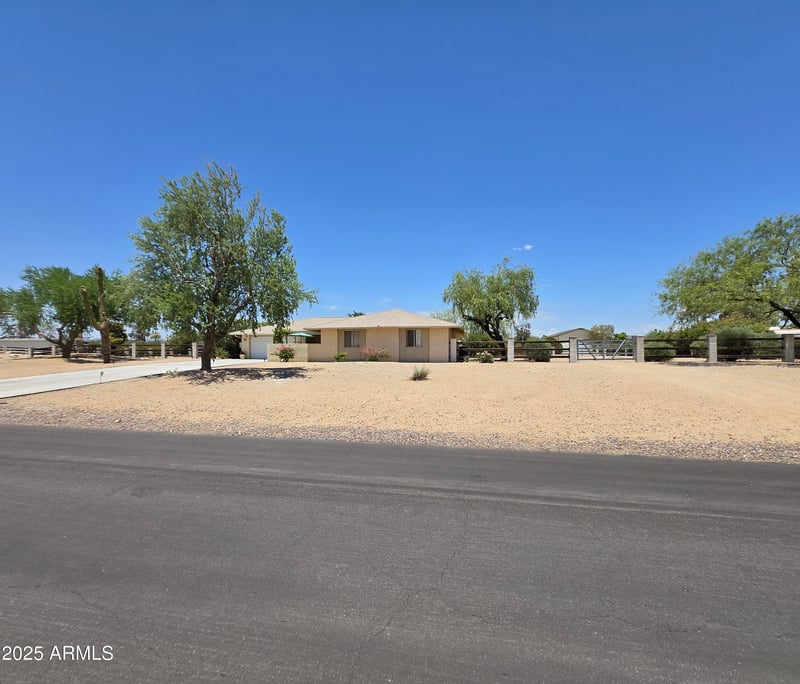 11160 Cinnebar Ave, Sun City, AZ 85351