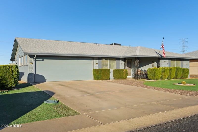 11165 Cameo Dr, Sun City, AZ 85351