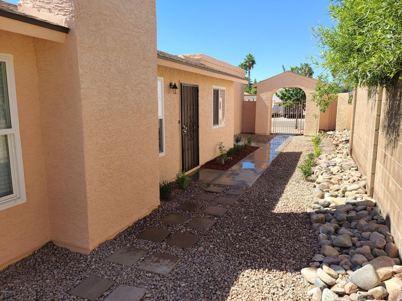 1117 E Marco Polo Rd, Phoenix, AZ 85024