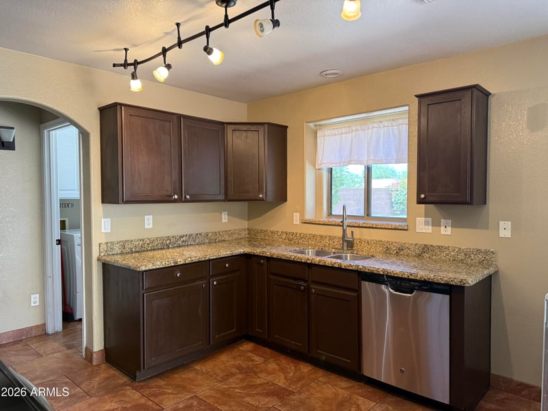 11171 Edgemont Ave, Avondale, AZ 85392