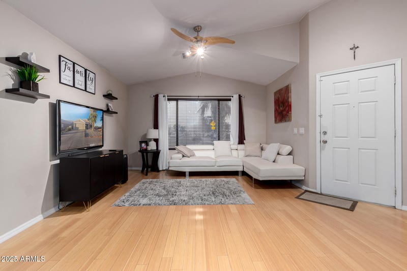 11178 Echo Ln, Peoria, AZ 85345