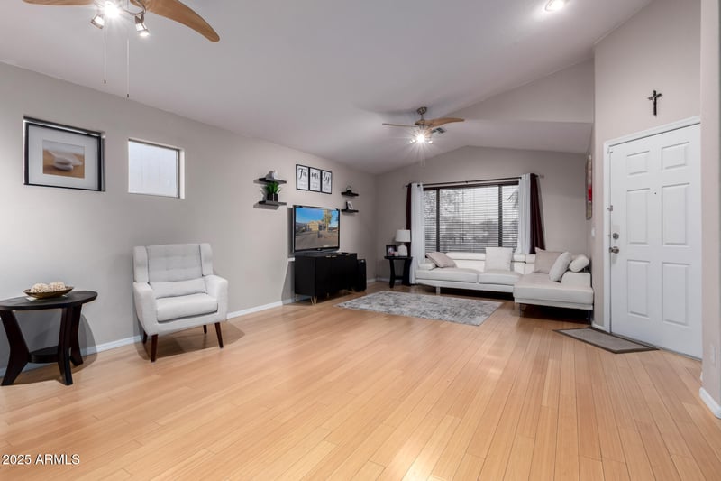 11178 Echo Ln, Peoria, AZ 85345