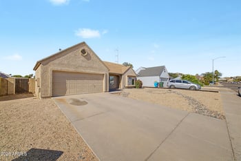 1118 Utopia Rd, Phoenix, AZ 85024