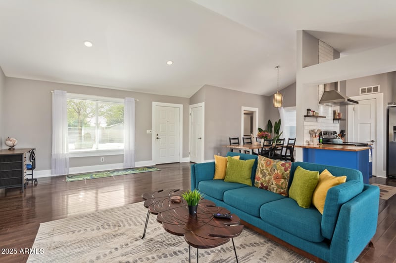 1118 Wickieup Ln, Phoenix, AZ 85024