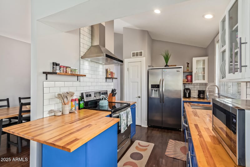 1118 Wickieup Ln, Phoenix, AZ 85024