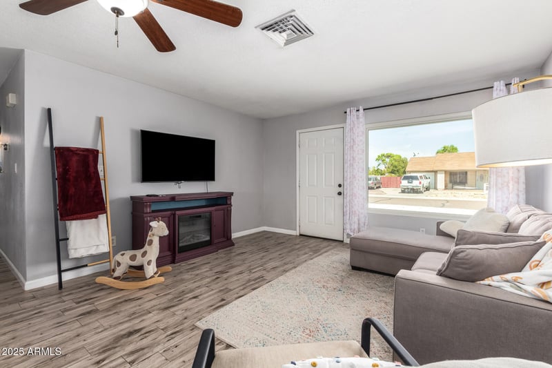 11180 71st Dr, Peoria, AZ 85345