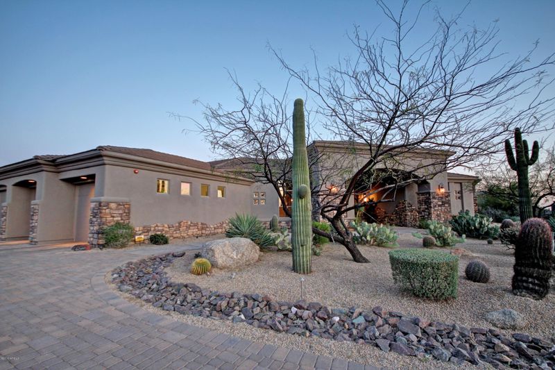 11180 E Balancing Rock Rd, Scottsdale, AZ 85262