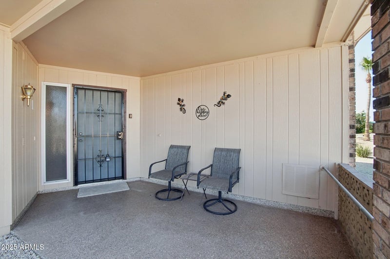 11181 Palmeras Dr, Sun City, AZ 85373