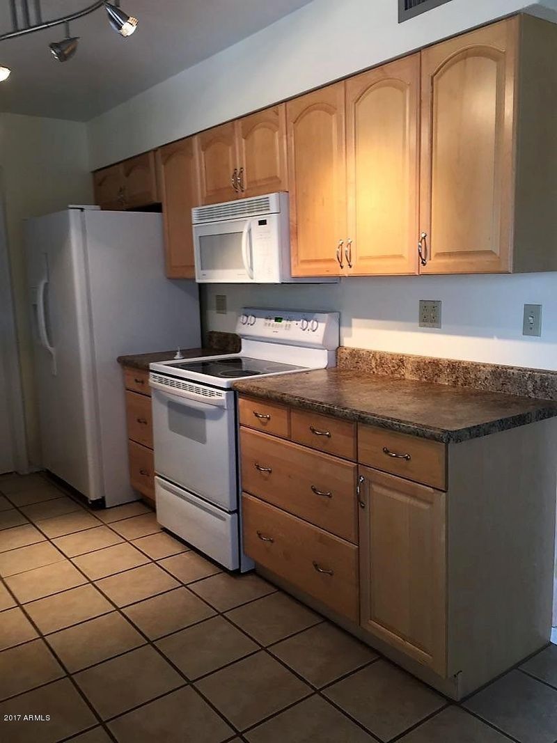11185 W Thunderbird Blvd, Sun City, AZ 85351