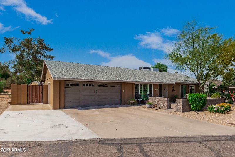 1119 E Village Circle Dr N, Phoenix, AZ 85022