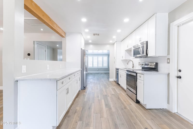 1119 Medlock Dr, Phoenix, AZ 85013