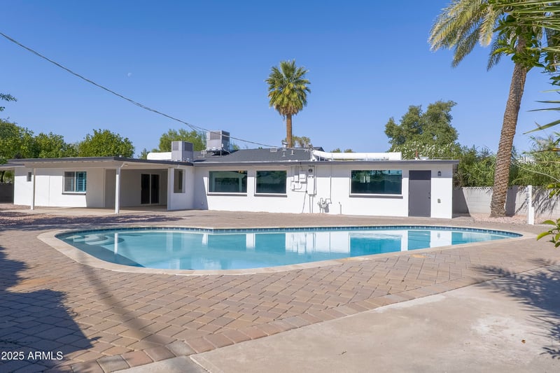 1119 Medlock Dr, Phoenix, AZ 85013