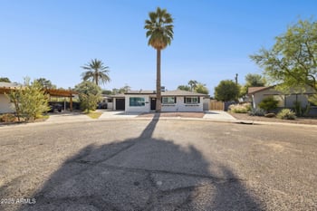 1119 Medlock Dr, Phoenix, AZ 85013