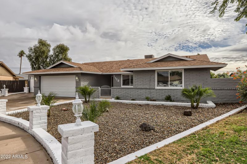 1119 W Isabella Ave, Mesa, AZ 85210