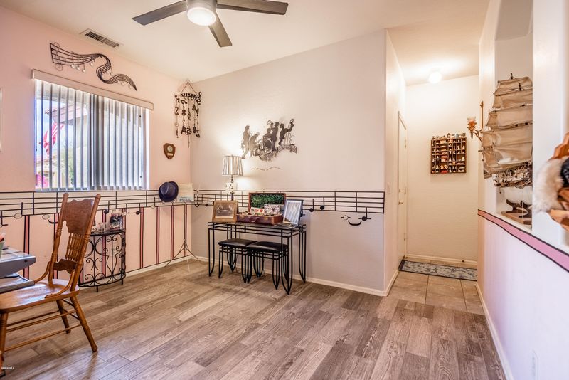 11199 W Palm Ln, Avondale, AZ 85392
