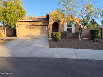 112 Bernie Ln, Gilbert, AZ 85295