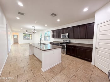 112 Bernie Ln, Gilbert, AZ 85295