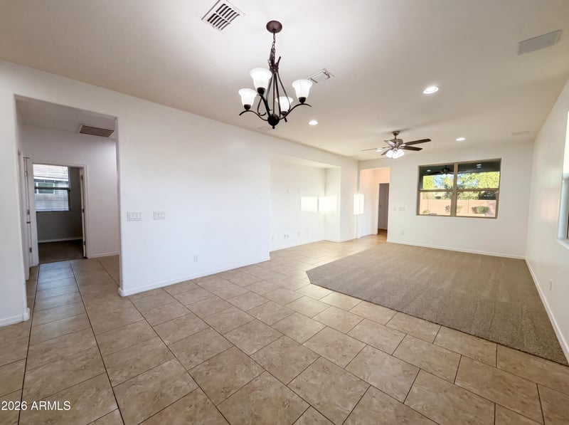 112 E Bernie Ln, Gilbert, AZ 85295
