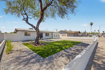 112 Sulleys Dr, Mesa, AZ 85205