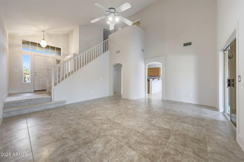 1120 Wagoner Rd, Phoenix, AZ 85023