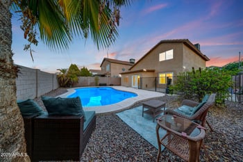 1120 Wagoner Rd, Phoenix, AZ 85023