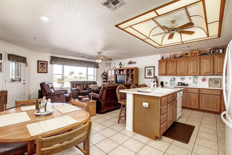 11201 E Laguna Azul Cir, Mesa, AZ 85209