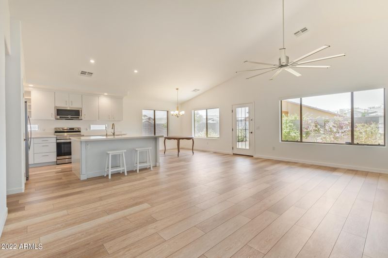 11201 W Davis Ln, Avondale, AZ 85323