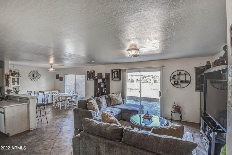 11202 W Devonshire Ave, Phoenix, AZ 85037