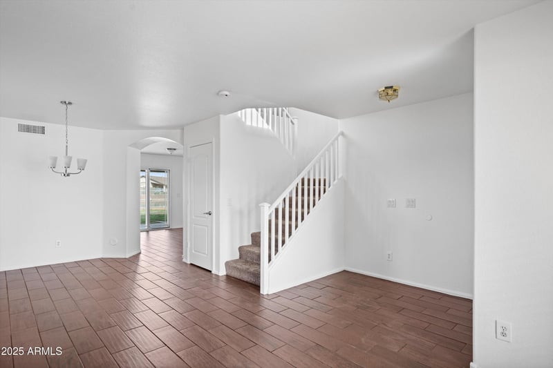 11204 Roanoke Ave, Avondale, AZ 85392