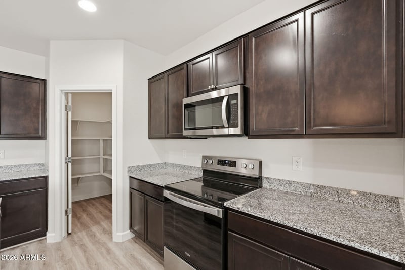 11204 W Mobile Ln, Tolleson, AZ 85353