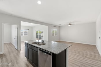 11204 W Mobile Ln, Tolleson, AZ 85353