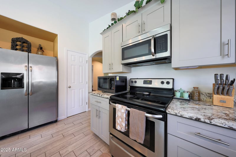 11207 Turney Ave, Phoenix, AZ 85037