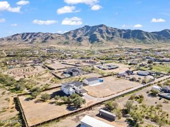 11209 39th Ln, Laveen, AZ 85339