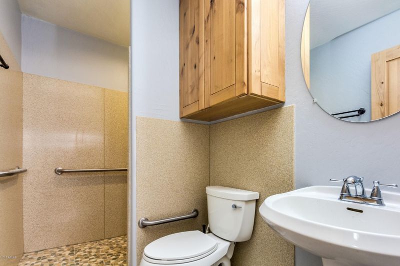 1121 E Irma Ln, Phoenix, AZ 85024