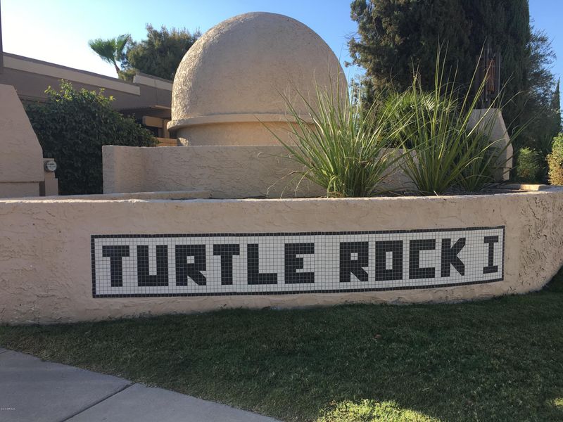 1121 E Michelle Dr, Phoenix, AZ 85022
