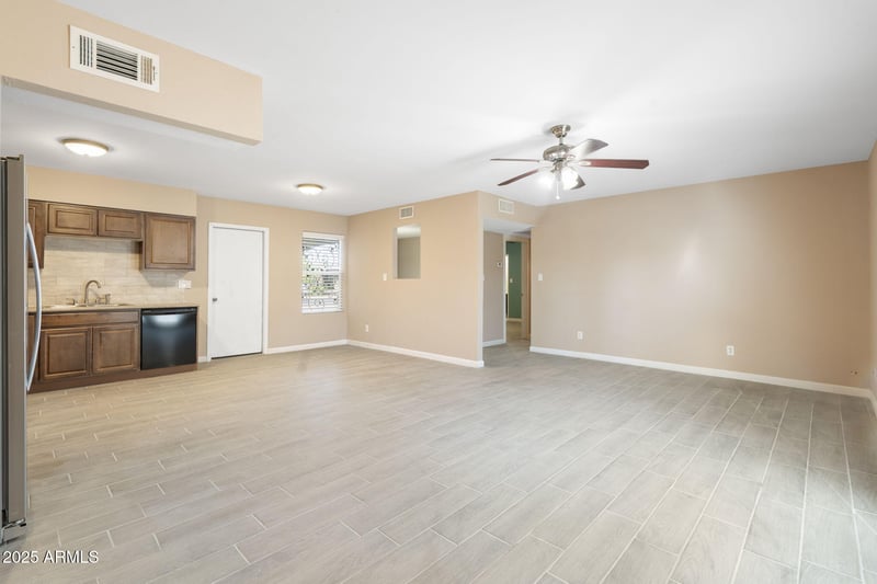 1121 Halstead Dr, Phoenix, AZ 85023