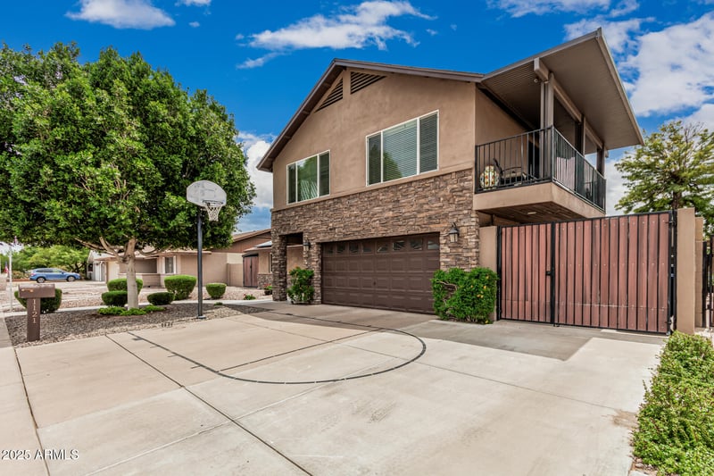 1121 Mission Dr, Chandler, AZ 85224