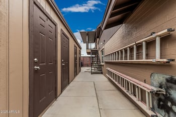 1121 Mission Dr, Chandler, AZ 85224