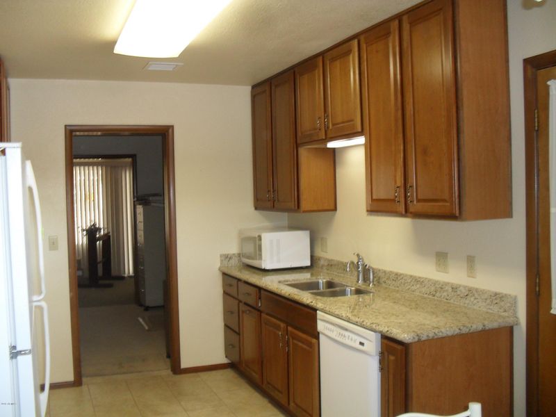 1121 S 70th St, Mesa, AZ 85208