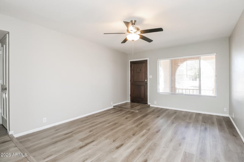 1121 W Laguna Azul Ave, Mesa, AZ 85210