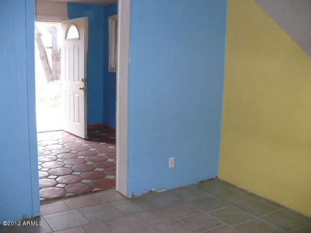 1121 W Vogel Ave, Phoenix, AZ 85021