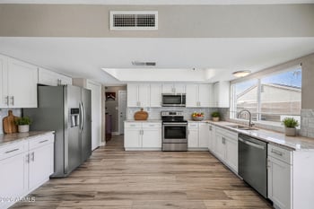 11210 N 52nd Ave, Glendale, AZ 85304