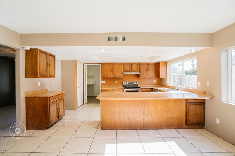 11210 N 54th Dr, Glendale, AZ 85304