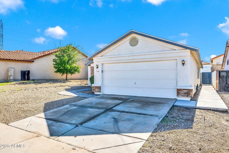 11211 Lawrence Ln, Peoria, AZ 85345