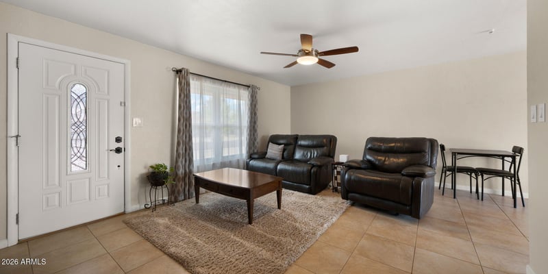 11211 Bannock St, Phoenix, AZ 85044