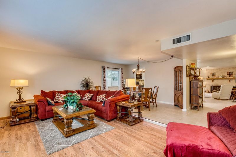 11211 S Shoshoni Dr, Phoenix, AZ 85044
