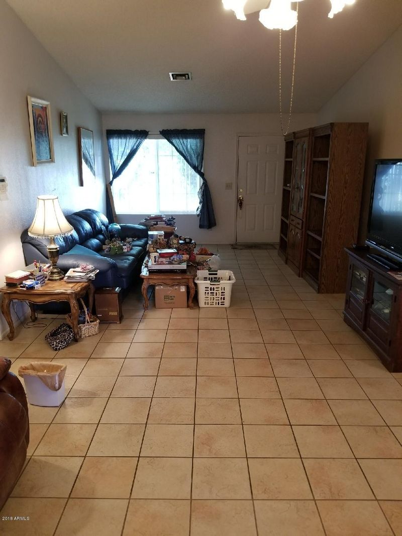 11212 N 76th Dr, Peoria, AZ 85345