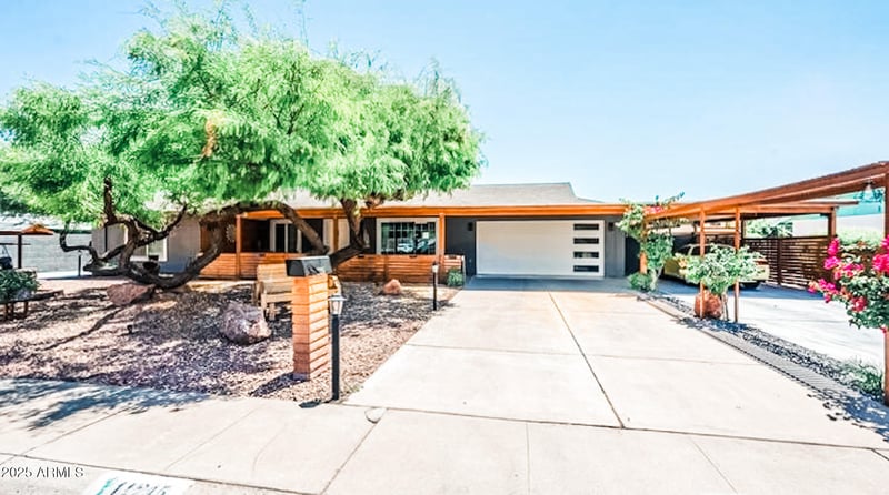 11215 37th Ave, Phoenix, AZ 85029