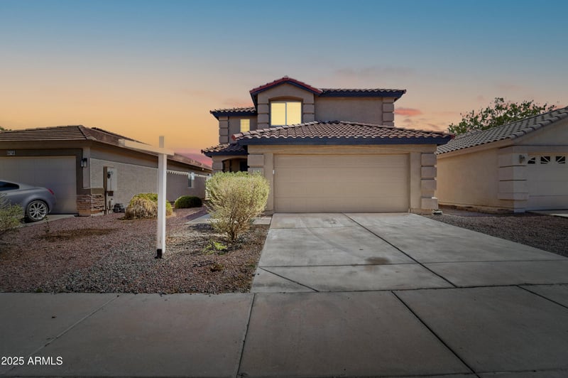 11215 Heatherbrae Dr, Phoenix, AZ 85037